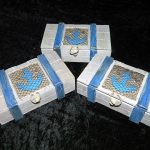 White-wood-box-anchor-in-net-Code-J324