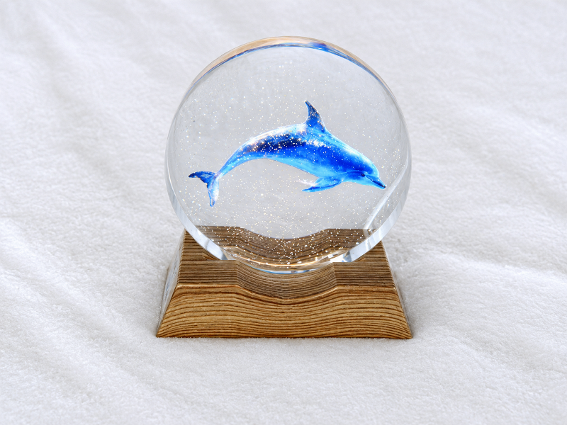 Crystal Ball Flat Penguin SR075