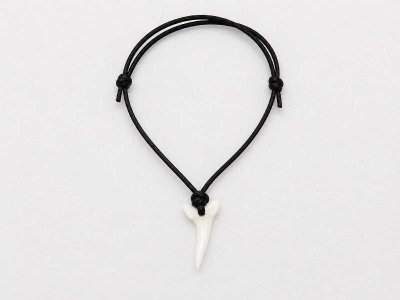 Mako Shark Bracelet on Cord Size2.5-2.75 CodeMS087