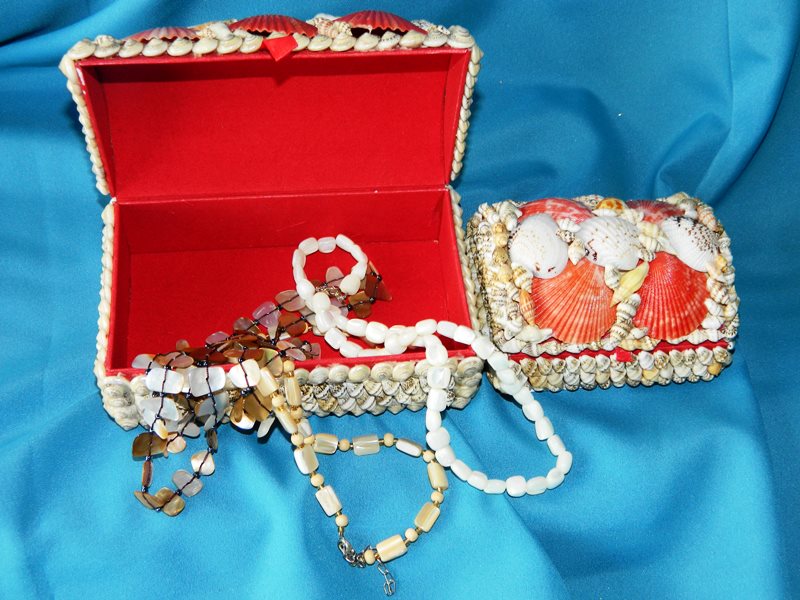 Jewellery-Box-CodeJ072-Size6cmx11cmx9cm
